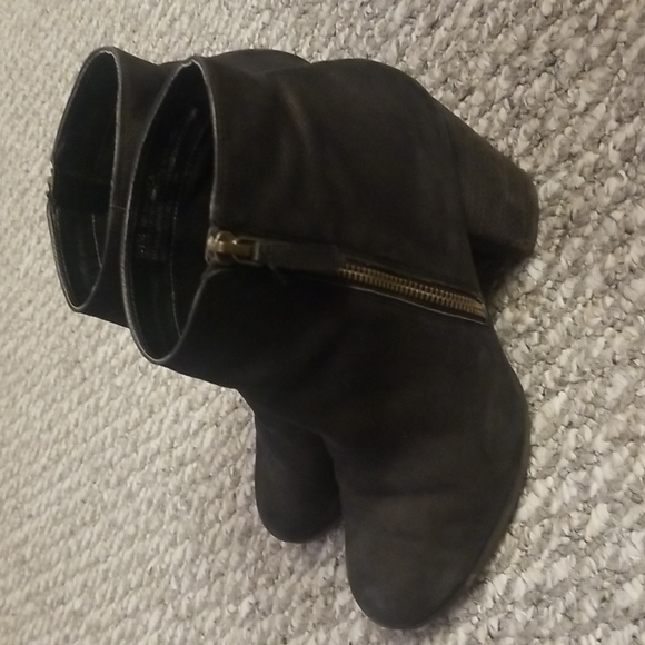 BP Trolley Leather Booties - Picture 4 of 8